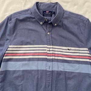 Vineyard Vines NWOT button up size Large
